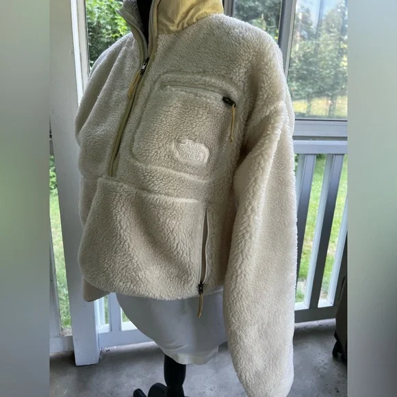 North Face W Extreme Pile Pullover Quarter-Zip - Picture 4 of 7